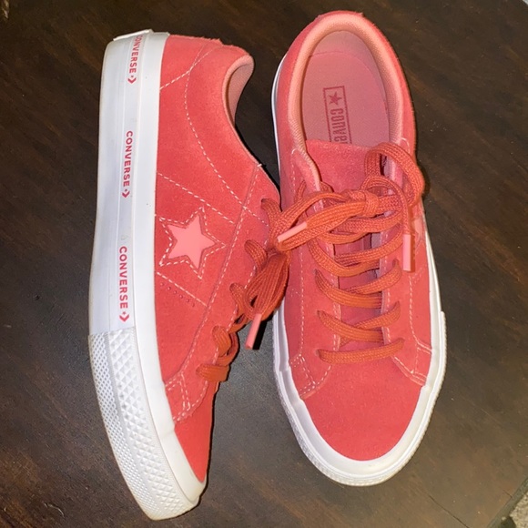 Suede Converse - Picture 1 of 5